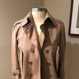 Cropped Burberry London Trench
